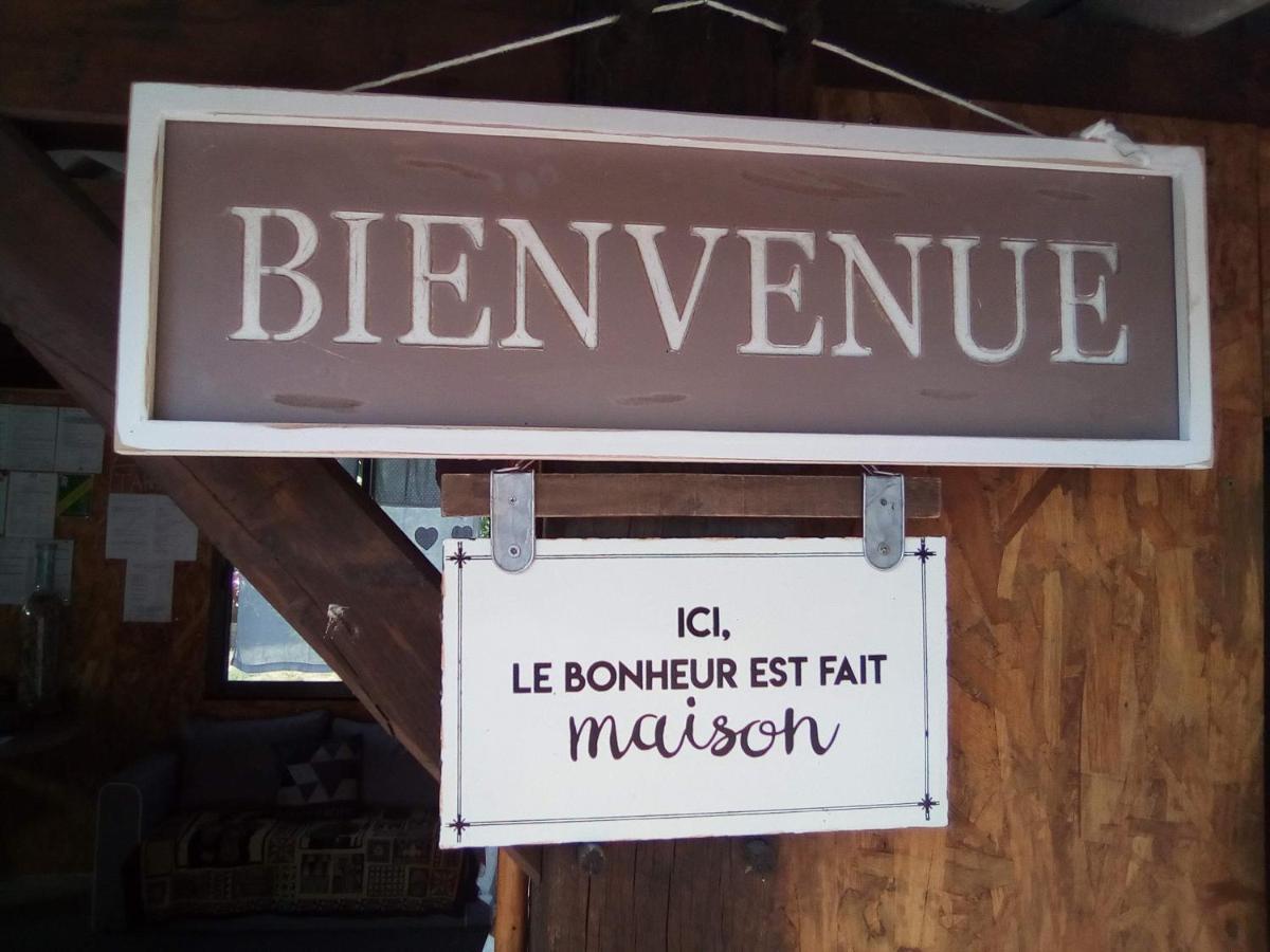 " Village Tonneaux De Tirpoil " Montilliers Ngoại thất bức ảnh